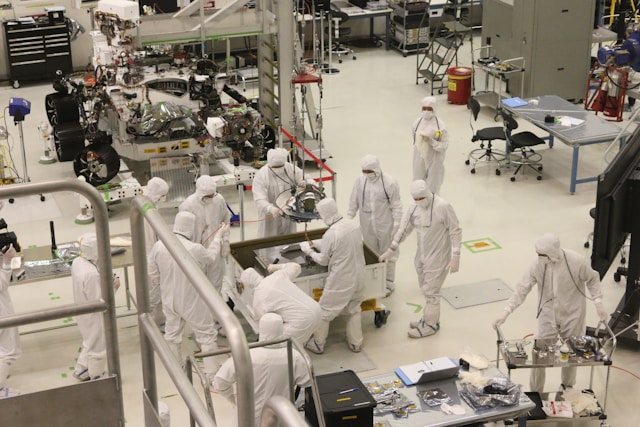 Manufacturing Translation Image